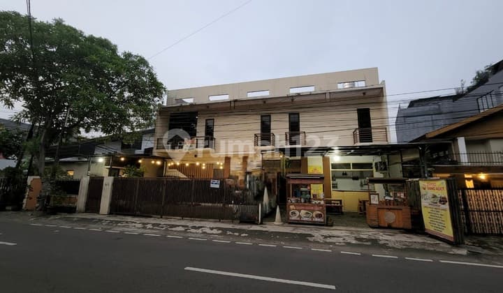 Rumah terstrategis cocok untuk usaha dan kos2an