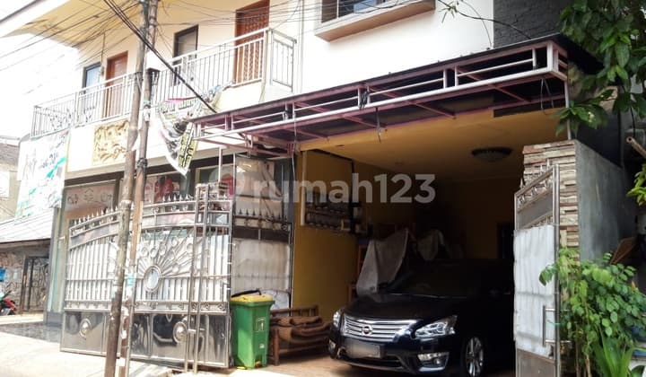 Dijual Rumah Kos Kosan Mewah Ada Kiosnya di Utan Kayu, Jakarta Timur