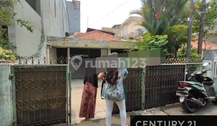 Dijualrumah Tua Hitung Tanah Daerah Ktankayu Jakarta Timur