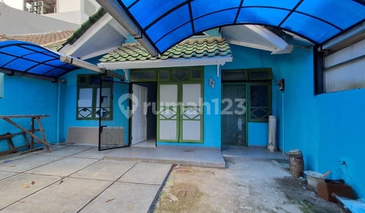 House in the Mekarindah Cluster, Puspa Street, New Cikarang, Jababeka Residence