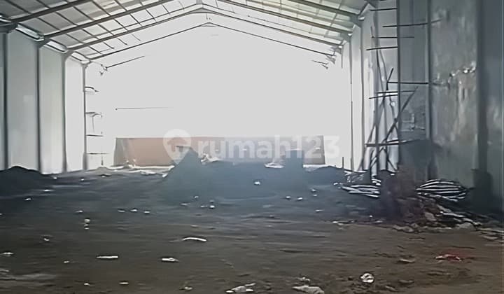 For Rent Immediately Strategic Warehouse on Jl Raya Sudamanik Gorowong Parung Panjang, suitable for Industry.
