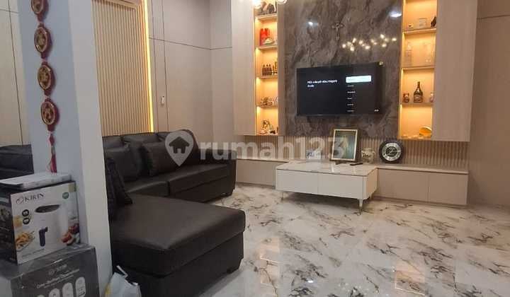 Dijual Rumah Bagus Renoved Siap Huni Cluster Crystal Gading Serpong
