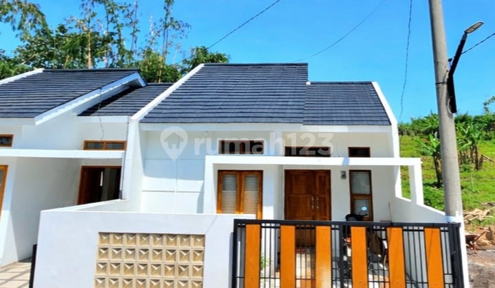 Cluster Blue Aurora Rumah 300 Jutaan di Cibolerang Dkt Borma Cinunuk