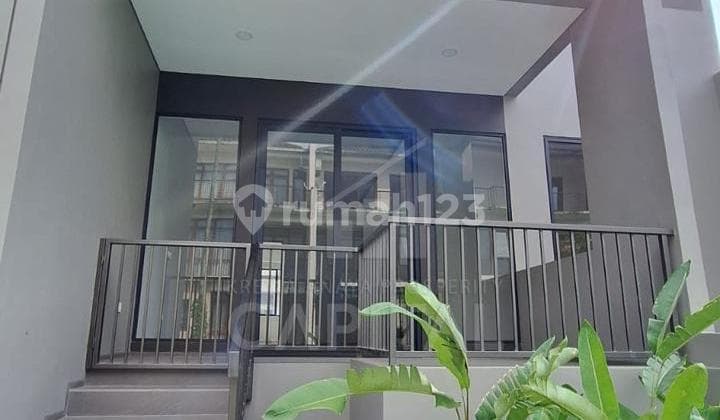 New House Ready to Occupied in Setraduta Bandung