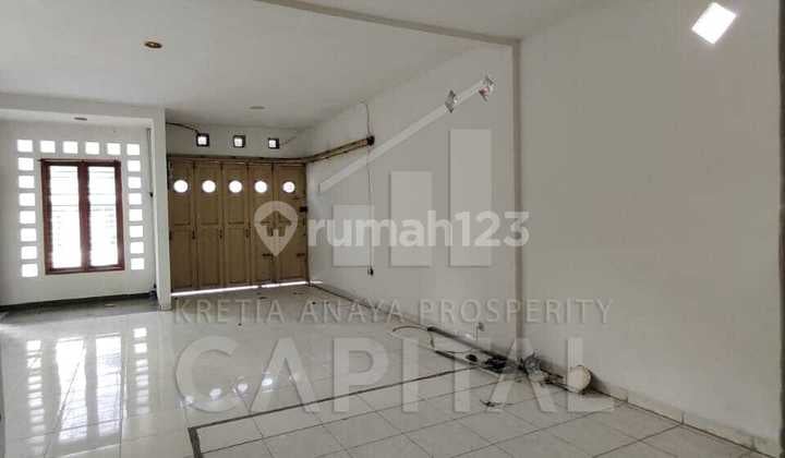 Rumah kantor Dengan Harga Menarik Dan Lokasi Strategis di Area Cihampelas Bawah