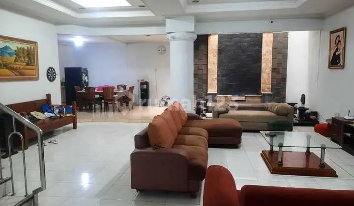 Dijual rumah 2 lantai dalam cluster aman nyaman bebas banjir dekat puri indah mall di jakarta barat