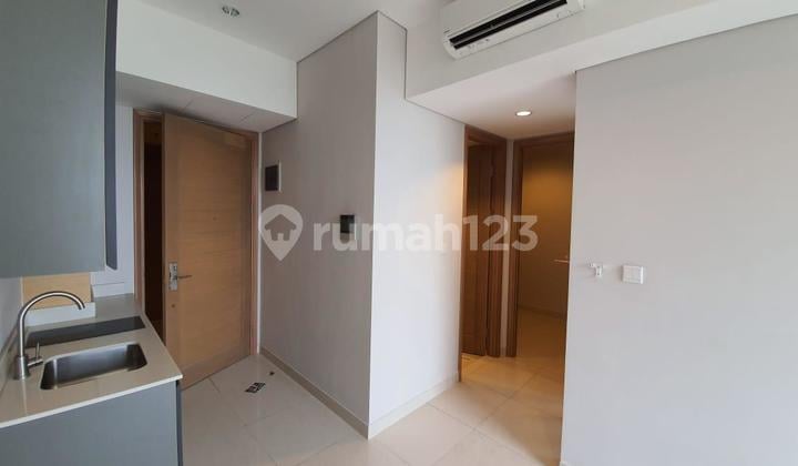 2 Kamar Tidur Semi Furnished Taman Anggrek Residences Jakarta Barat