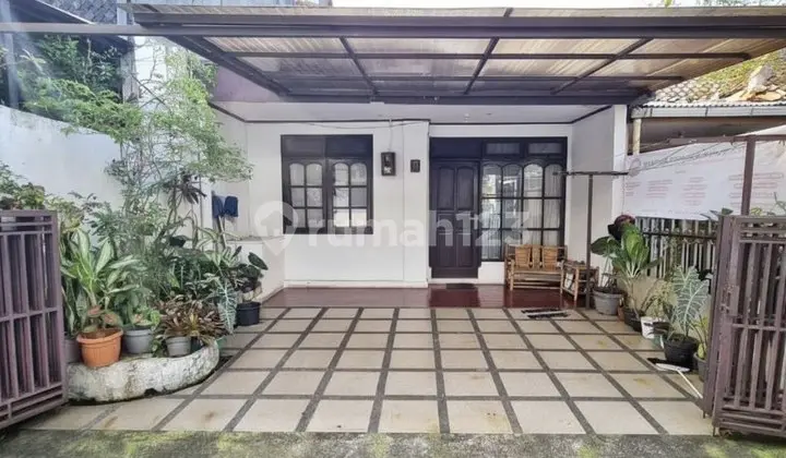For Sale: House on Muararajeun Supratman Street, Bandung City