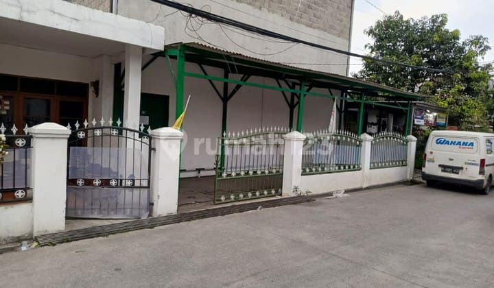 Dijual Rumah dan Gor Cisaranten Kulon Arcamanik Kota Bandung