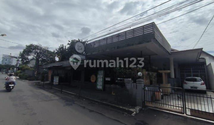 Strategic House in Gasibu and Telkom Area. for Residence or Cafe