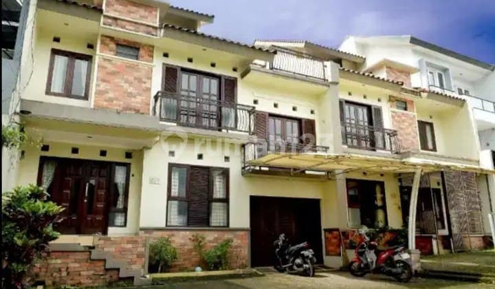 Di Jual Rumah di Komplek Kampung Padi , Area Dago Bawah.