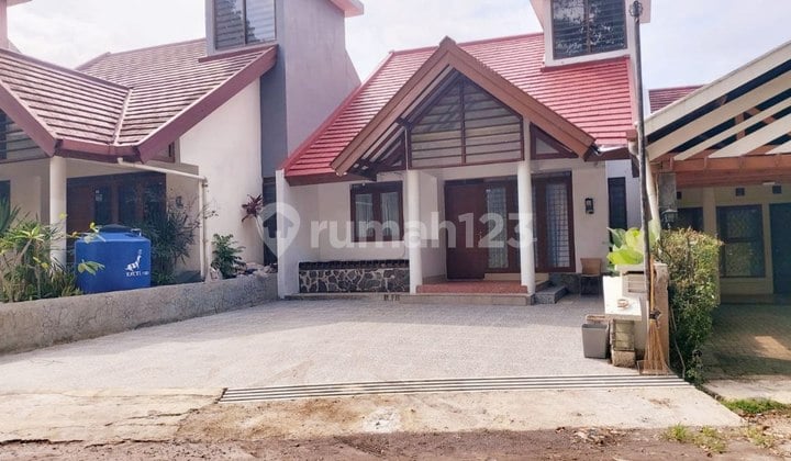 Rumah Mewah Siap Huni di Area Dago Resort Bandung