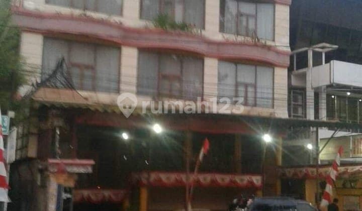 Dijual Bangunan Eks Hotel di Mainroad Cihampelas Bandung