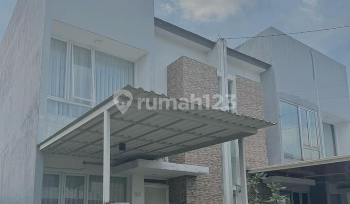 Rumah bagus terawat 2lnt di cluster Grand sharon residence