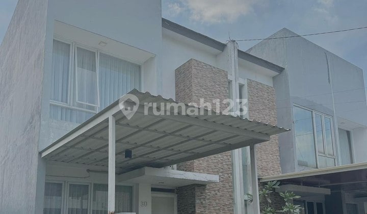 Rumah bagus terawat 2lnt di cluster Grand sharon residence