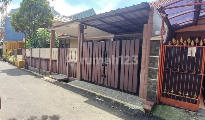 Dijual Rumah Terawat Siap Huni Metro Margahayu