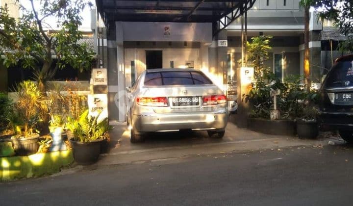 Rumah dalam komplek sadang serang