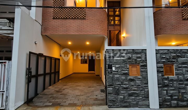 Rumah Baru Design Modern Natural Tropis di Cipinang Rawamangun Jakarta Timur