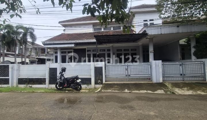 Second-Hand Ready-to-Occupy 2-Story Well-Maintained House in Jatiwaringin, Bekasi