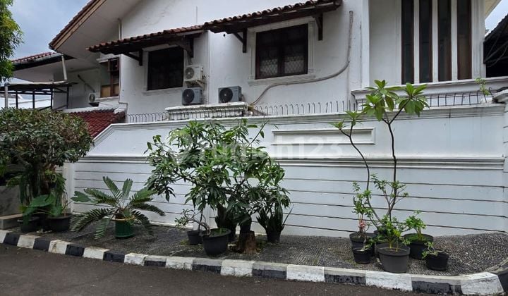Turun Harga Rumah Second Siap Huni Dalam Komplek di Pulomas