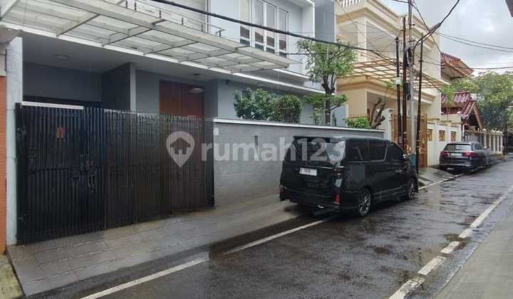 Turun Harga Rumah Second Siap Huni Dalam Komplek di Cempaka Putih