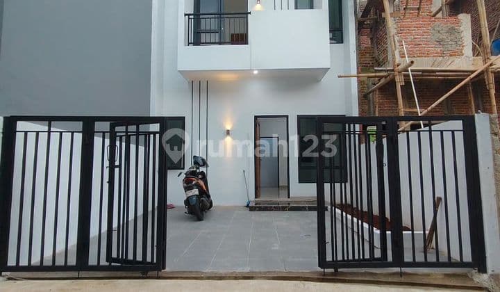 Rumah Baru 2 Lantai Model Scandavian di Cijantung Jakarta Timur