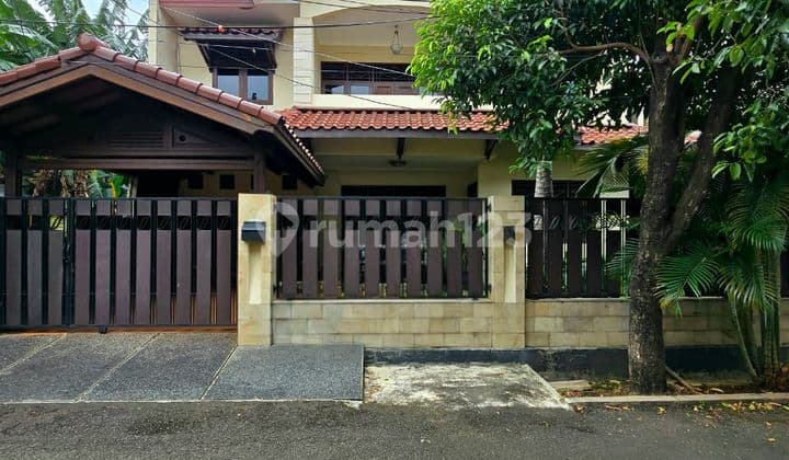 Luxury Well-Maintained Ready-to-Occupy House in a Complex in Pondok Kelapa