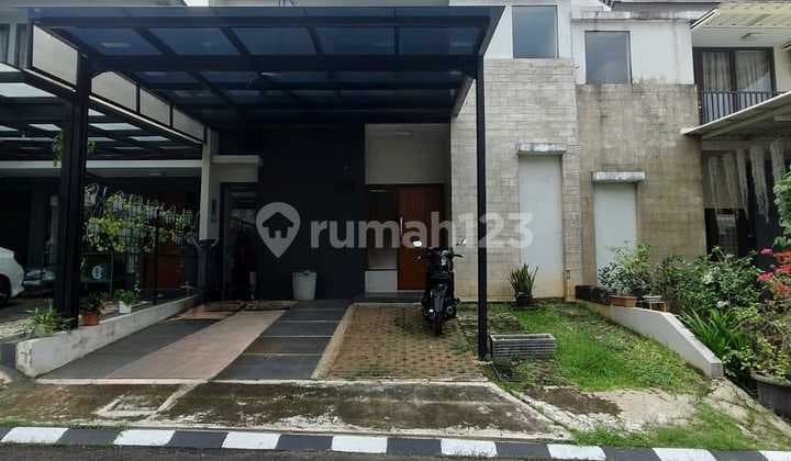 Second-hand house for immediate occupancy, 2-story in a residential complex in Ciracas.