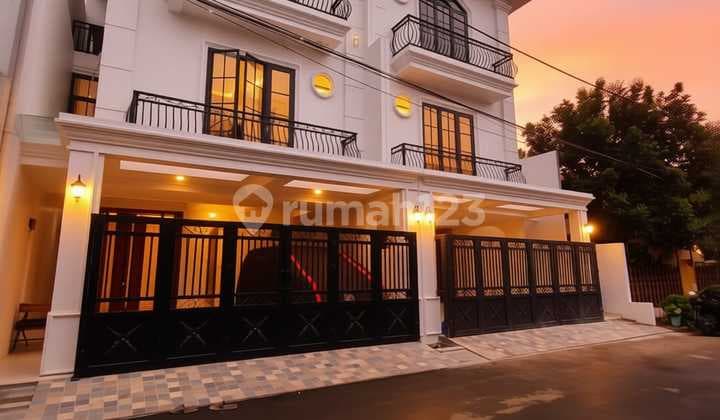 Turun Harga Rumah Baru Siap Huni 3 Lantai Dalam Komplek di Cinere