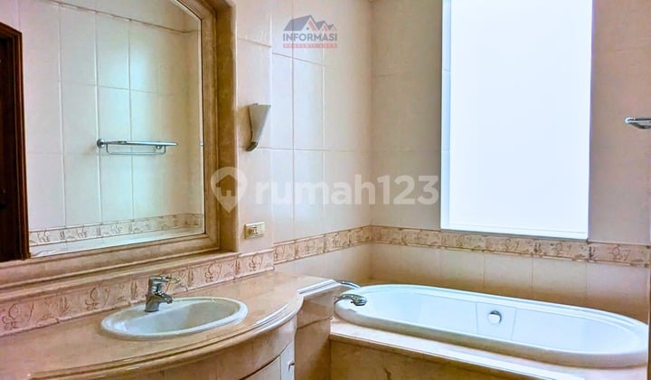 Rumah 2 Lantai Siap Huni Di Puri Indah Dekat Dg Mal