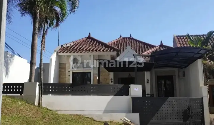 AMERICAN CLASSIC STYLE FULLY FURNISHED HOUSE IN VILLA PUNCAK TIDAR, MALANG CITY