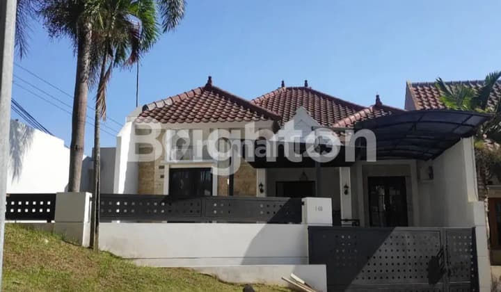 RUMAH FURNISH KONSEP AMERICAN CLASSIC STYLE DI VILLA PUNCAK TIDAR KOTA MALANG