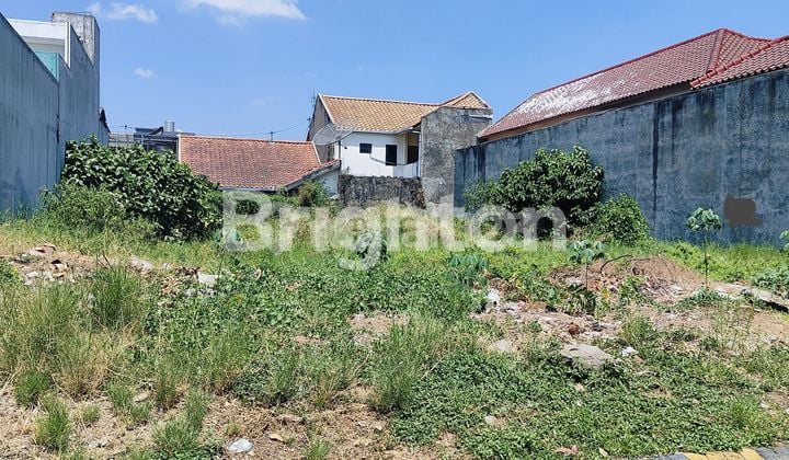 TANAH BESAR LT 540 m2 Jalan Boulevard PBI Araya malang