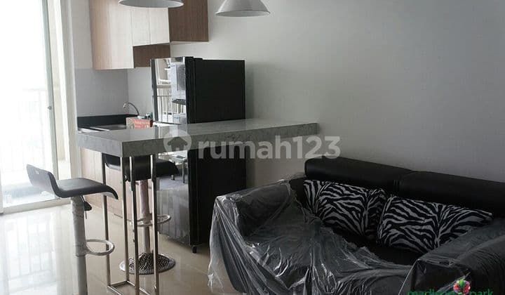 Apartemen Madison Park Dekat Mall Central Park, Taman Anggrek, Rs