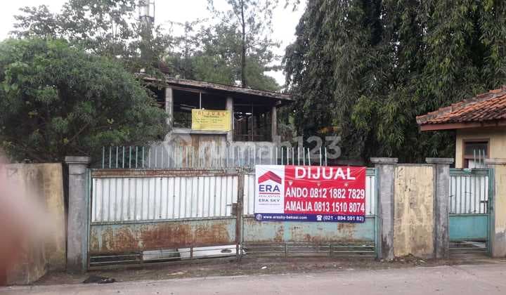 Land with Ex Warehouse Building in Sumur Baru, Bantar Gebang, Bekasi.