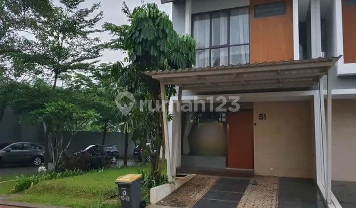 For Sale: Hook House in Premier Estate 3, Kranggan, Cibubur