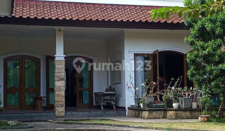 Rumah Besar Dengan Halaman Luas Di Kemang Pratama Regency Bekasi
