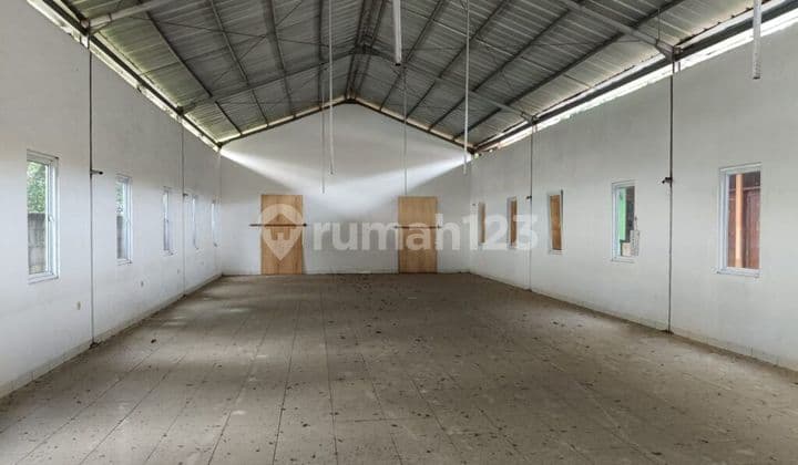 Gudang dengan Mess Karyawan di Mustikajaya Bekasi