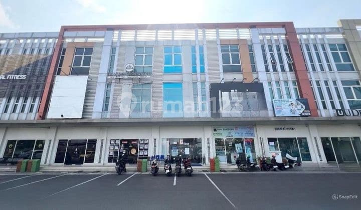 Ruko Pinggir Jalan Raya Ruby Commercial Summarecon Bekasi