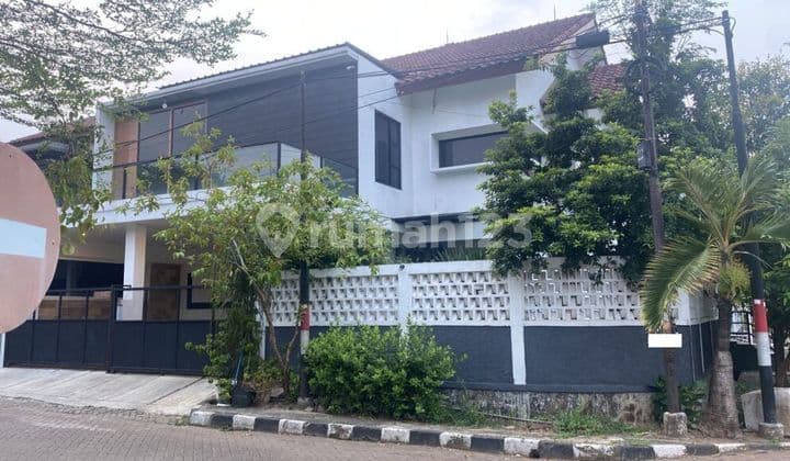 Rumah Hook Mewah Dengan Pool Di Prima Lingkar Asri Caman Bekasi