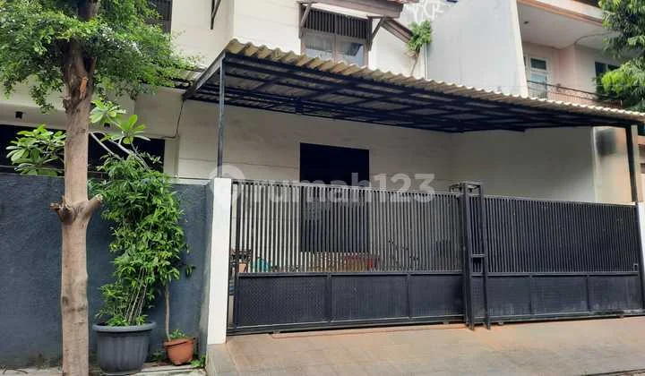 Rumah Bagus Dan Terawat di Duri Kosambi Posisi Hoek Nego Tipis Rumah Bagus Dan Terawat di Duri Kosambi Posisi Hoek Nego Tipis