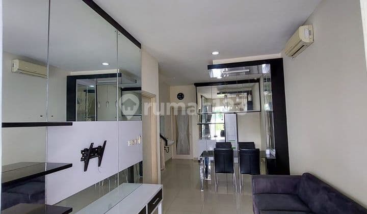 Rumah di Cluster East Coast Amerika Green Lake City Strategis