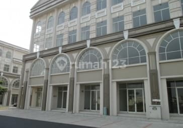 Dijual Ruko Crown di Green Lake City Jakarta Barat Nego Tipis