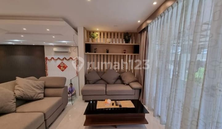 Semi Furnished House in Citra 8 Aeroville West Jakarta Strategic Location