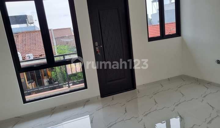 Rumah Siap Huni di Metland Puri Cipondoh Tangerang Strategis