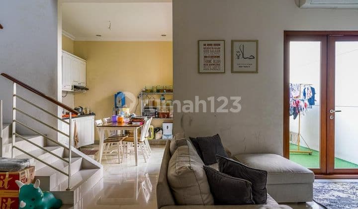 Rumah Siap Huni di Clover Hills Residence Tangerang Strategis