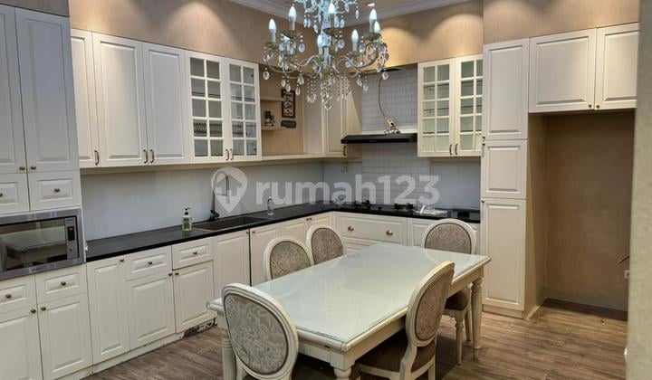 Rumah 2,5 Lantai di Green Puri Jakarta Barat Kondisi Terawat Rumah 2,5 Lantai di Green Puri Jakarta Barat Kondisi Terawat