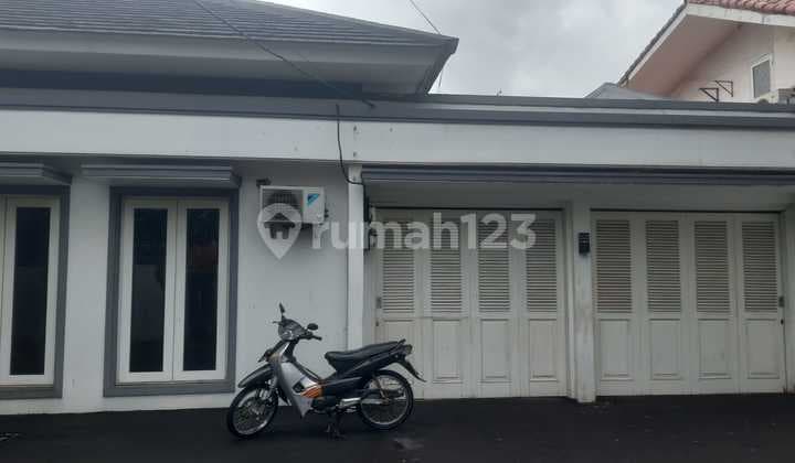Di Jual Rumah Exclusive di Kawasan Elite - Kemang Jakarta Selatan