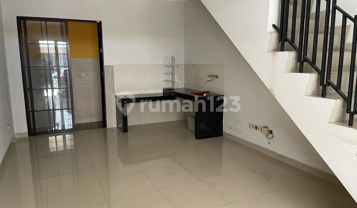 Rumah 2 Lantai di Cluster East Asia Green Lake City Strategis Rumah 2 Lantai di Cluster East Asia Green Lake City Strategis