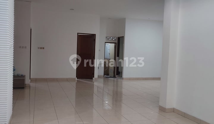 Spacious, Neat, Citra 3 House for Rent in Kalideres, West Jakarta.
